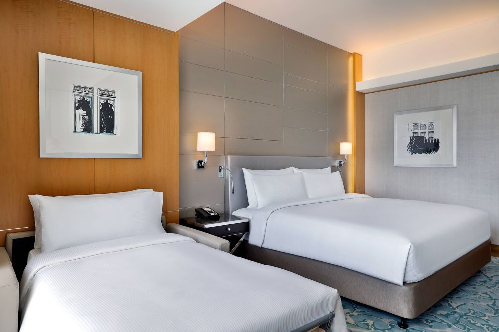 Two Double Beds/King Executive Room With Balcony, Hilton Dubai the Palm 4*