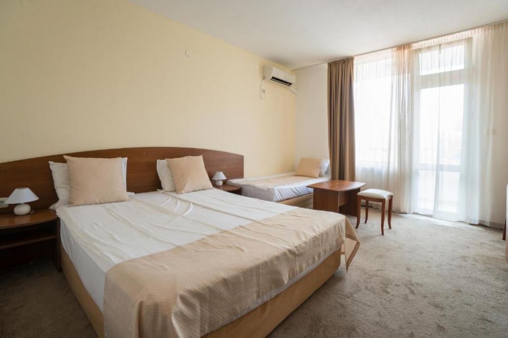 Double room, Perla Plaza 3*