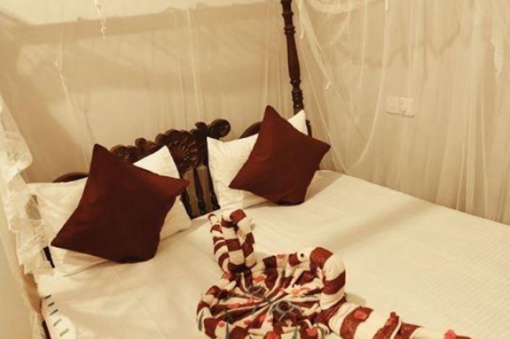 Budget Room, Serendipity Beach 2*