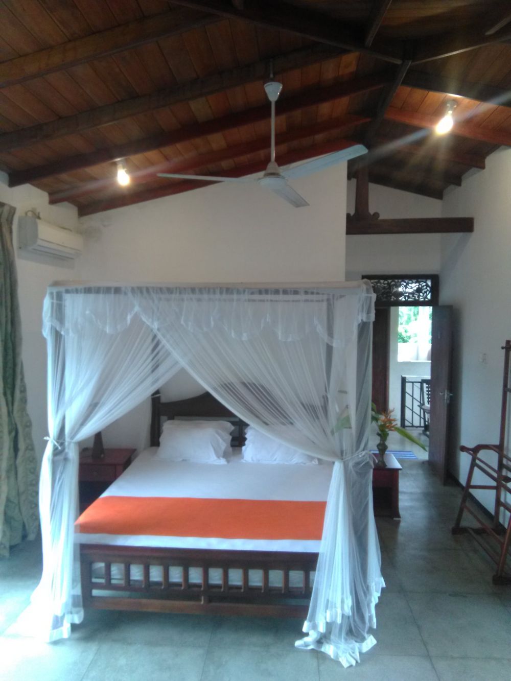 Deluxe Room with AC with balcony, Srimali's Residence 