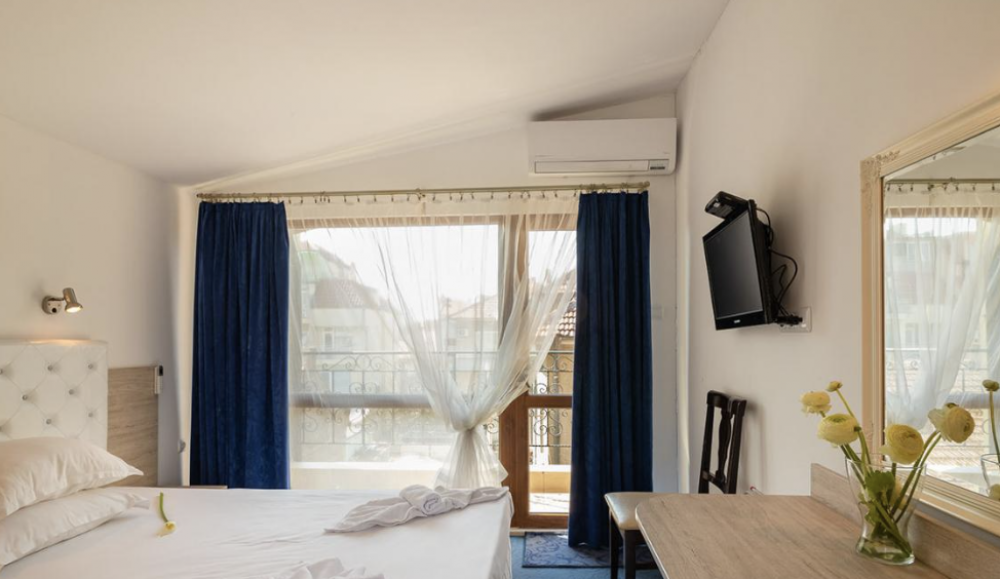 Deluxe Room, Zeus Pomorie 1*