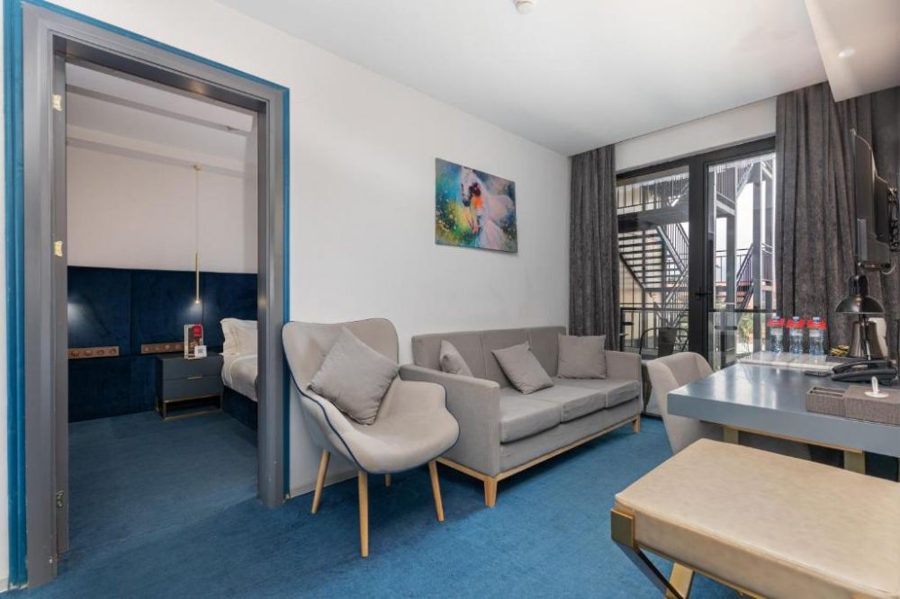 Standard Triple Room, Ramada By Wyndham Tbilisi 4*