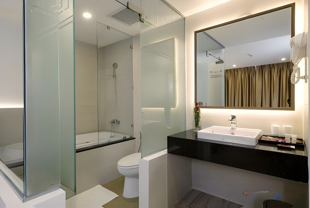 Premier SV with balcony, LeMore Hotel Nha Trang 4*