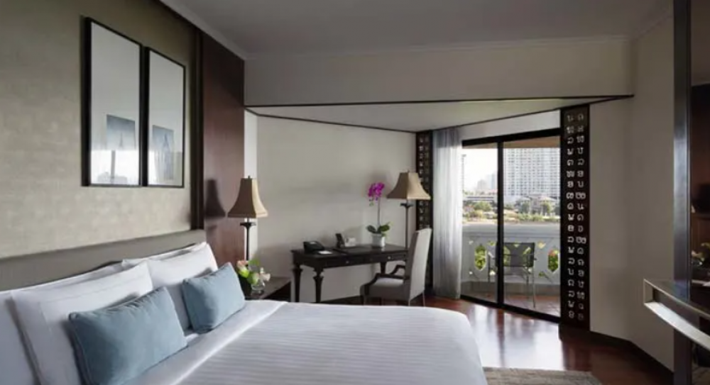 Deluxe River View Room, Anantara Bangkok Riverside 5*