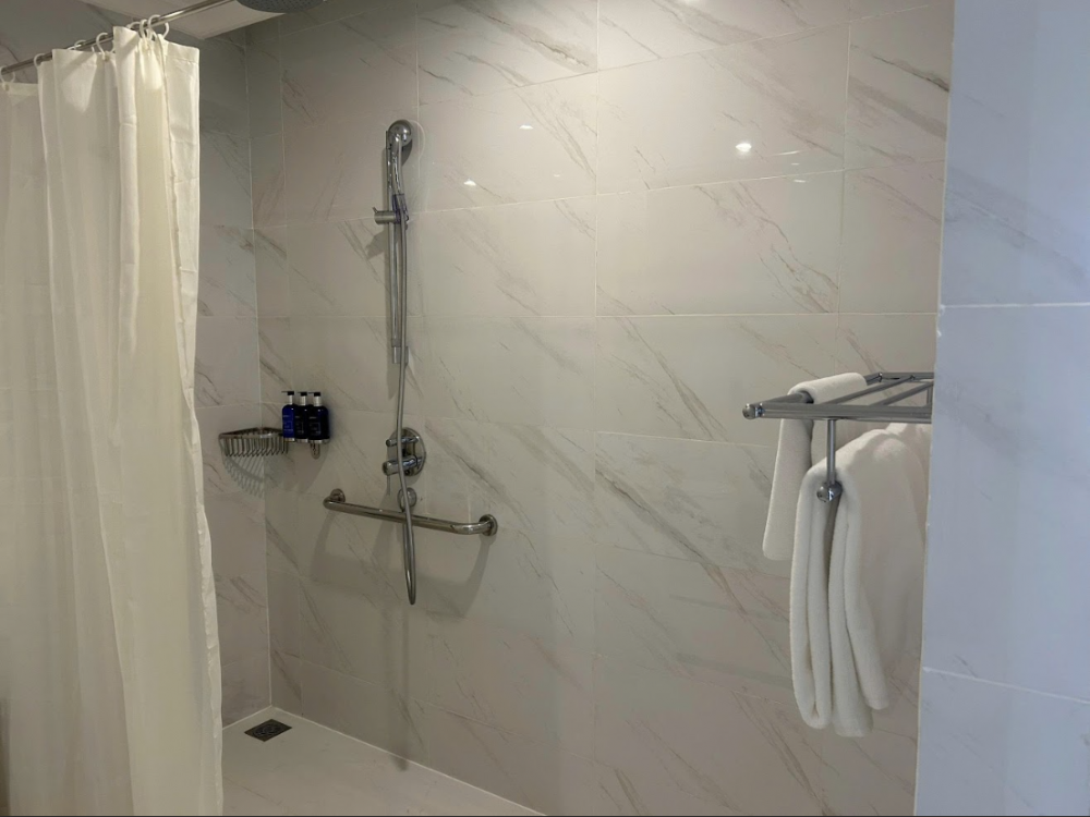 Handicap Room, Radisson Blu Resort Phu Quoc 5*