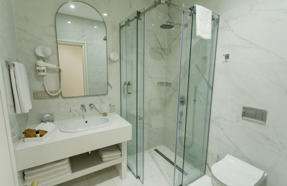 Economy Quadruple, Ambassadori Tbilisi 5*