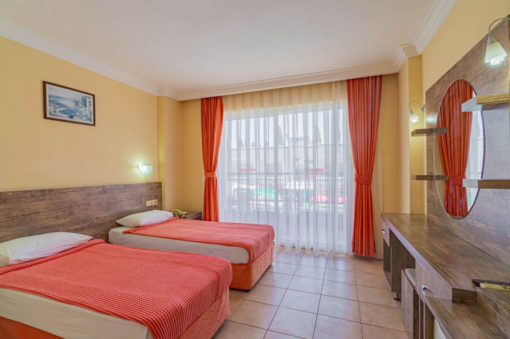 Standard Room Main Building, Sayanora Hotel 3*