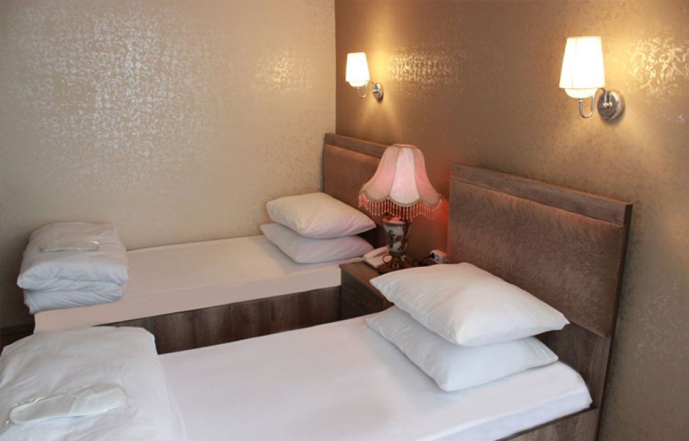 Standard, Carvan Hotel 3*