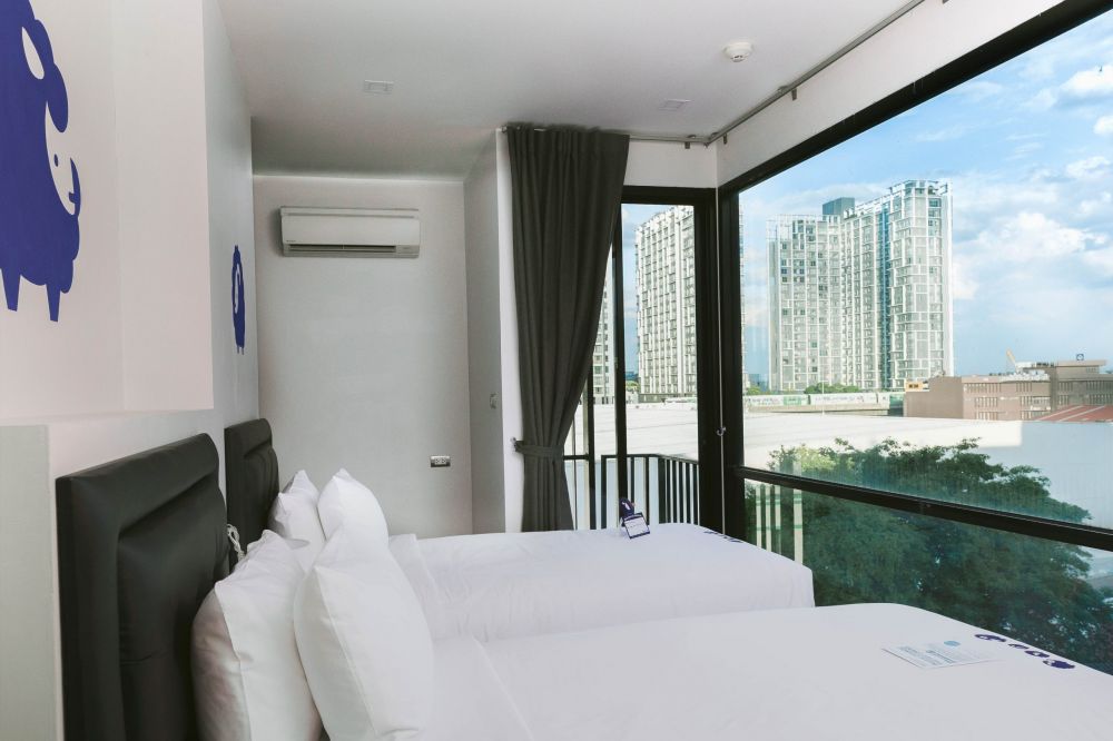 Koko Suite, Kokotel Bangkok Sukhumvit 50 4*