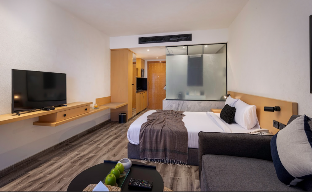 Creek Studio, Creek Hotel 4*