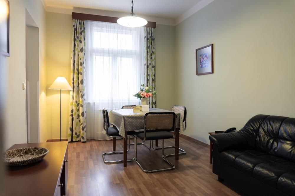 Family Apartment, Orion 3*