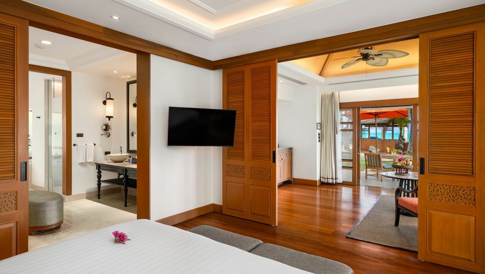 Deluxe Beach Front Villa, Santiburi Koh Samui 5*