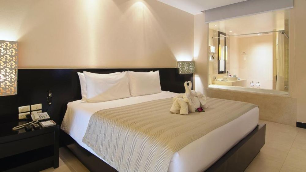 Deluxe, Apsara Beachfront Resort & Villas 4+