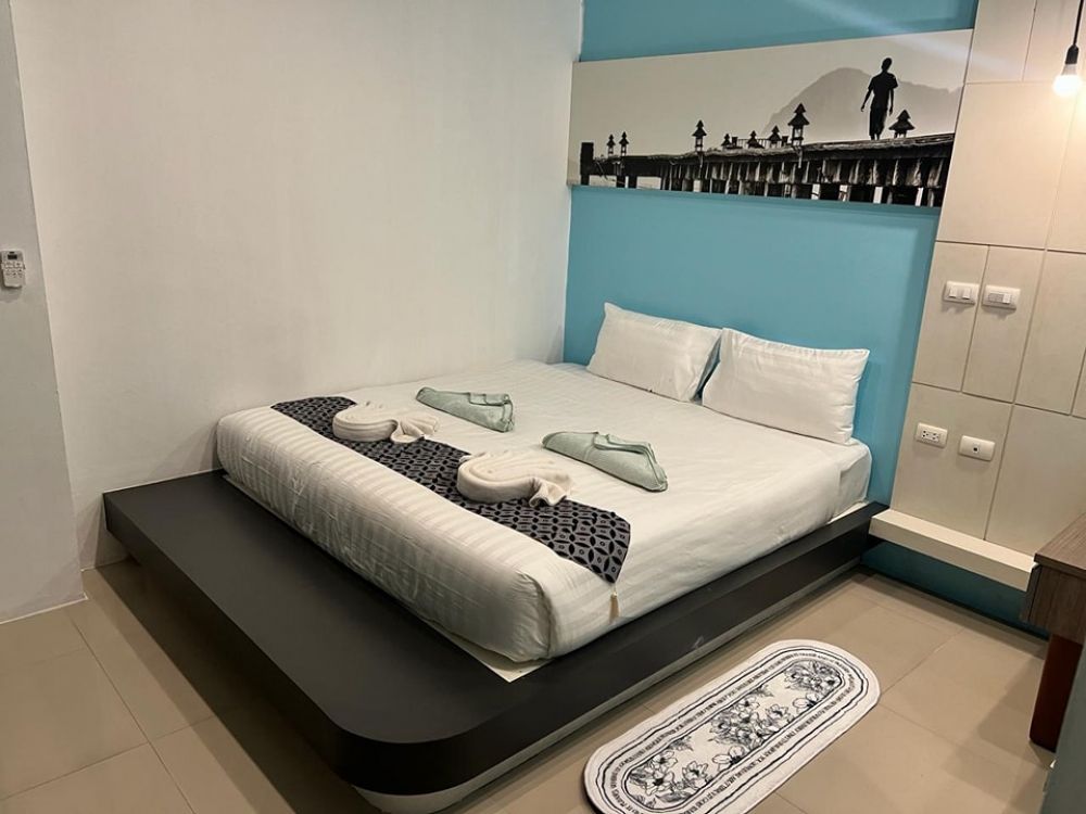 Budget Double Room Balcony, Hotel The Journey Patong New 3*