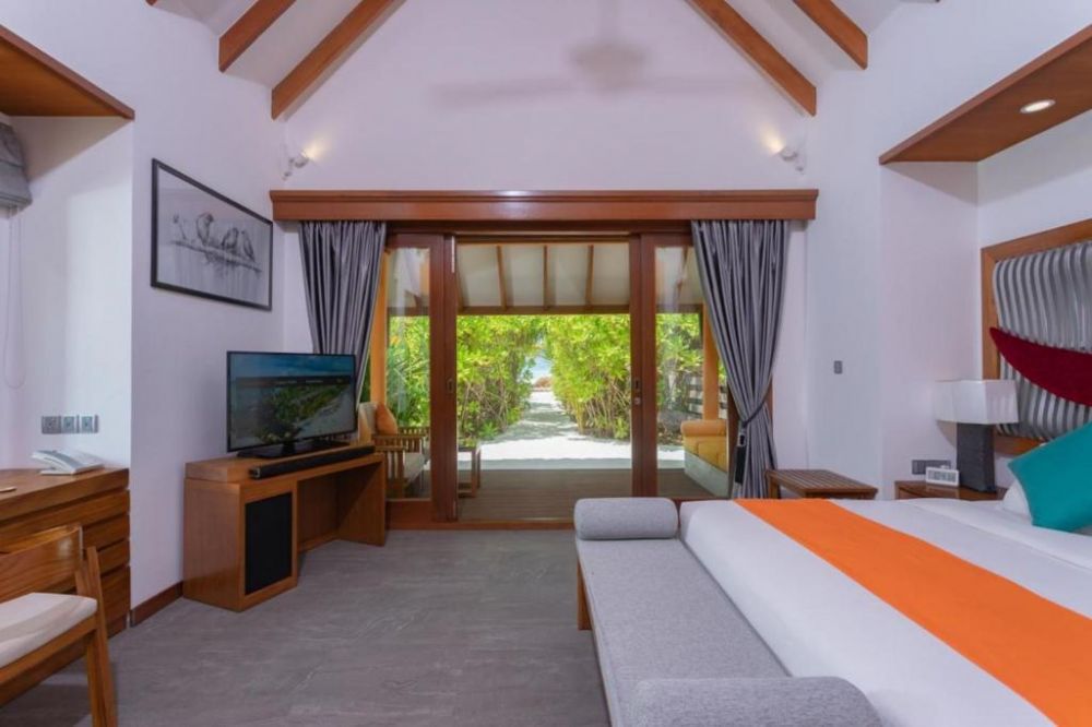 Sunrise/Sunset Beach Villa, Dhigufaru Island Resort 5*