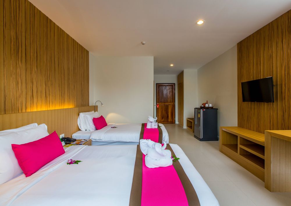 Tropical Deluxe, Nai Yang Beach Resort 4*