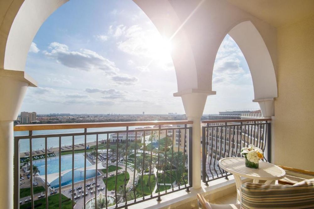 Two Bedroom Family Executive Suite, The Ritz Carlton Abu Dhabi Grand Canal 5*