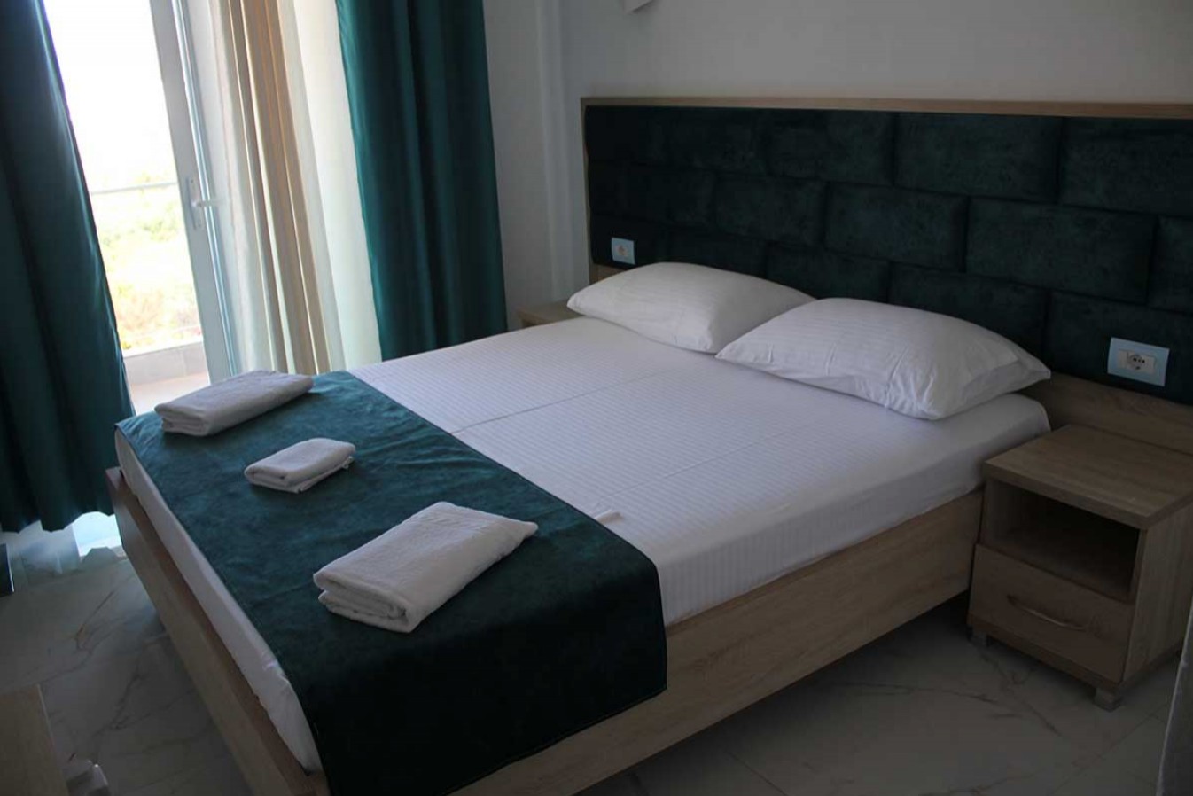 Deluxe Double Room With Balcony, Eksamilia 3*