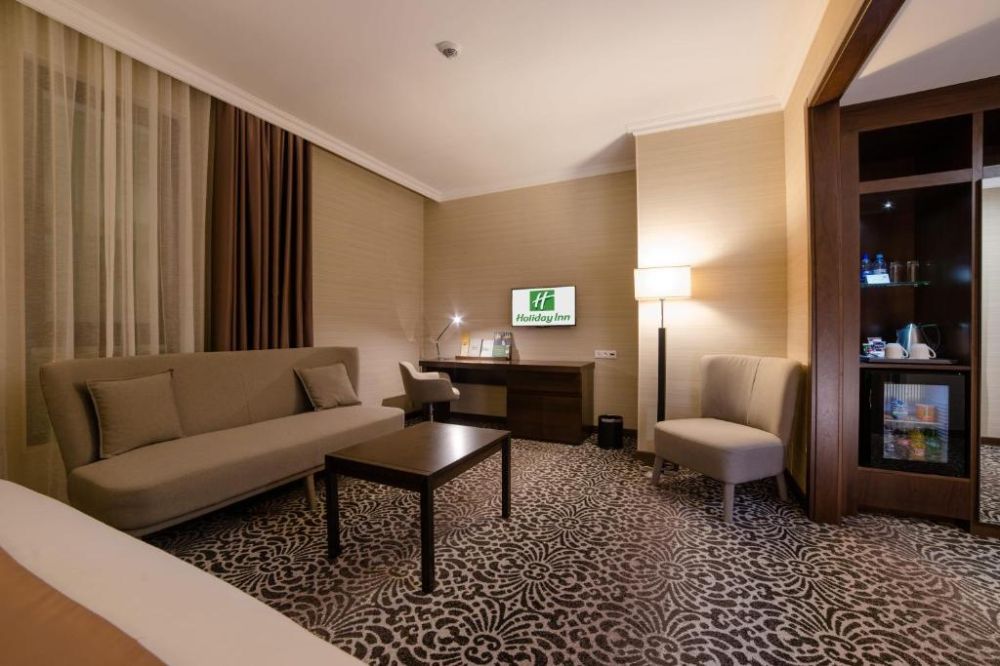 Executive, Holiday Inn Aktau 4*