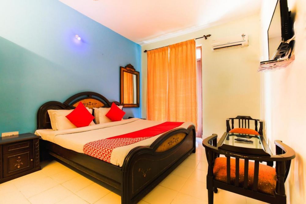 Deluxe AC, Silver Palm Resort 3*