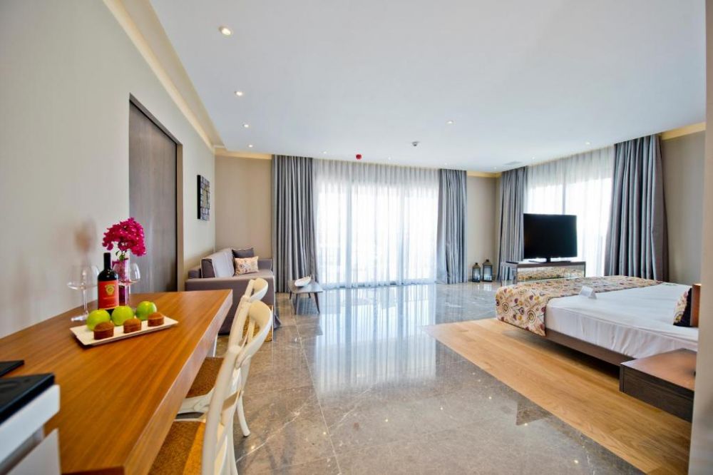 Premium Suite, Ramada Resort Bodrum 5*