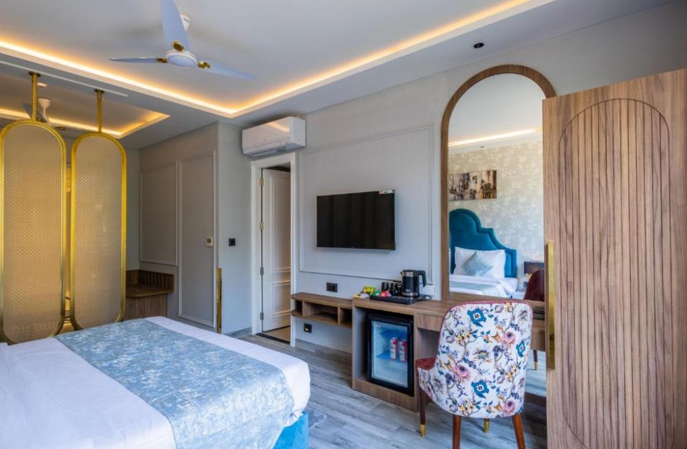 Suite, Renest Calangute Goa 4*