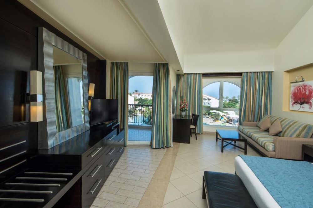 Executive Room, Reef Oasis Blue Bay 5*