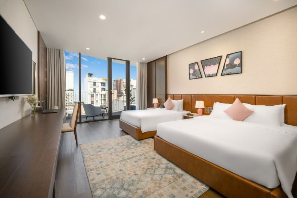 Premium Triple with Balcony, Golden Lotus Grand Hotel 4*