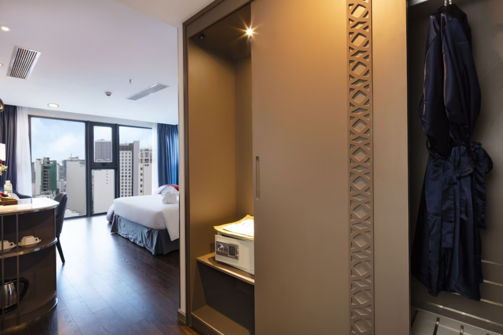 Signature Room City View, Erica Nha Trang Hotel 4*