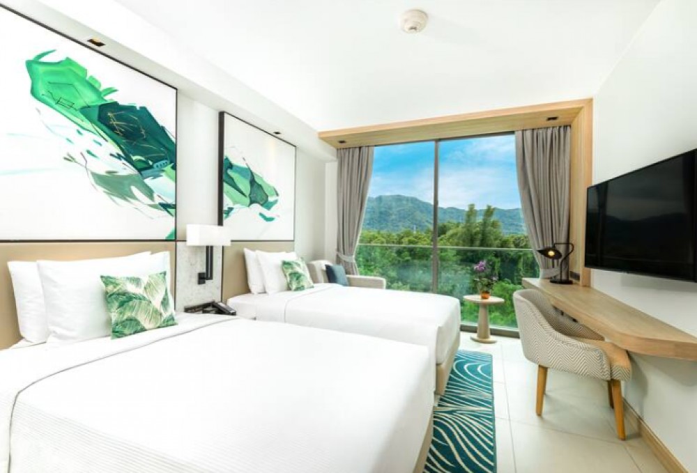 Deluxe Mountain View Room, Hilton Garden Inn Phuket Bangtao 4*