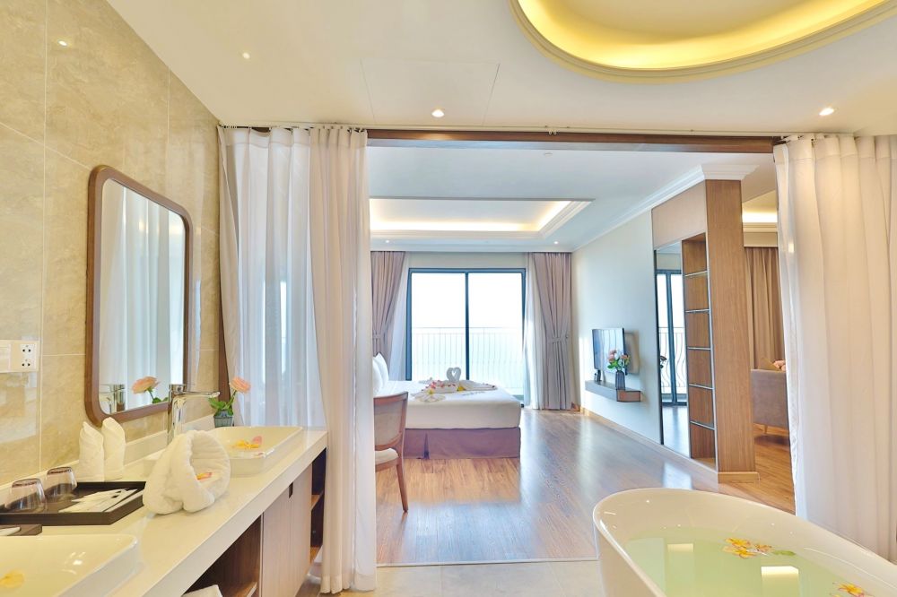 Suite Sea View, Vipol Mui Ne Hotel & Spa 4*