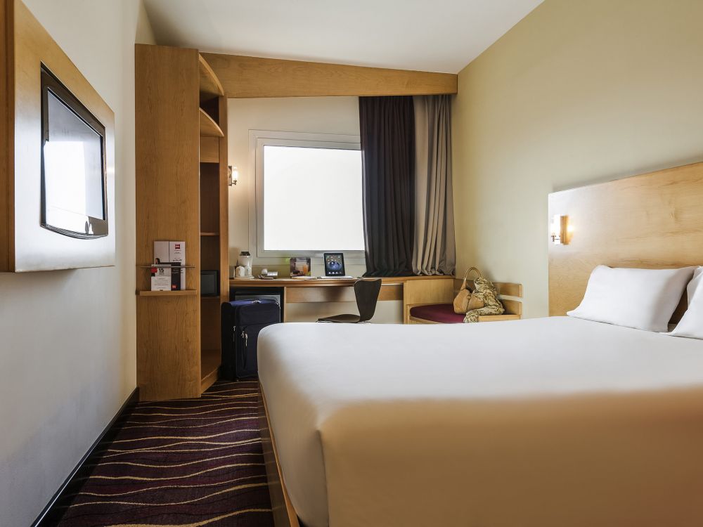 Standard Room, Ibis Muscat 3*