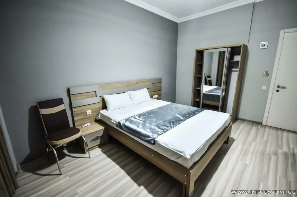 Standard Twin, Wave 3*