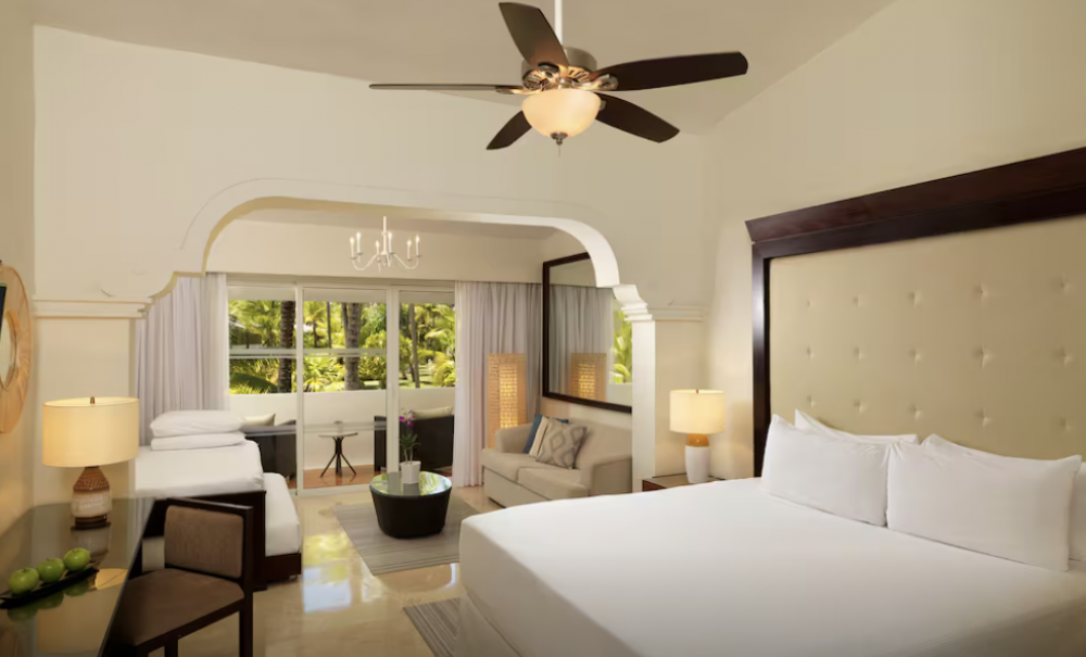 Family Room Beach Side, Melia Caribe Beach 5*