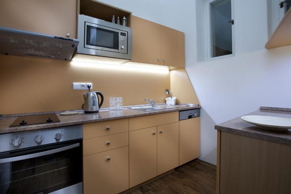 Apartment Studio for 4-6, Anyday Apartments Prague 3*