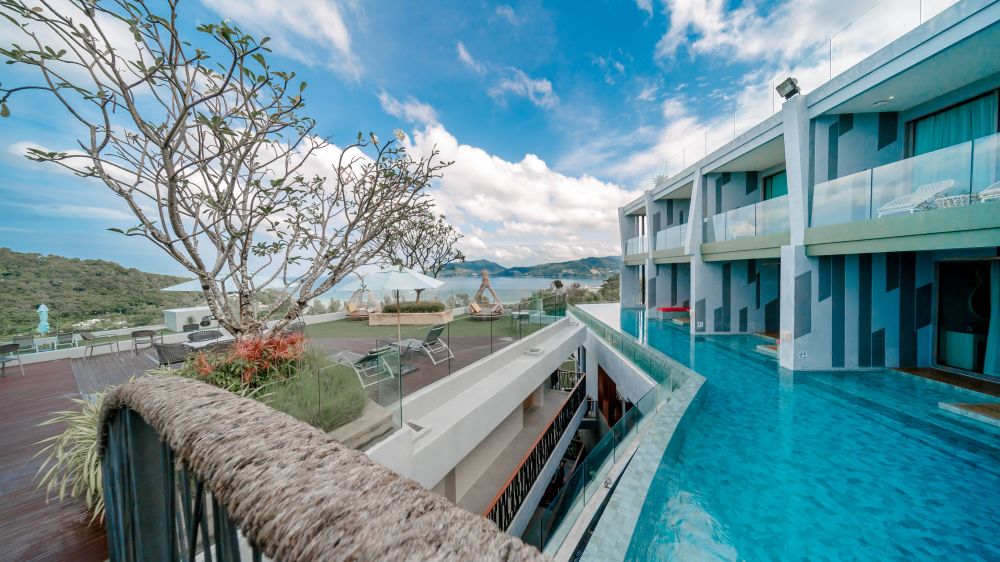 Deluxe Pool Access SV/ Panorama View, Crest Resort & Pool Villas 5*