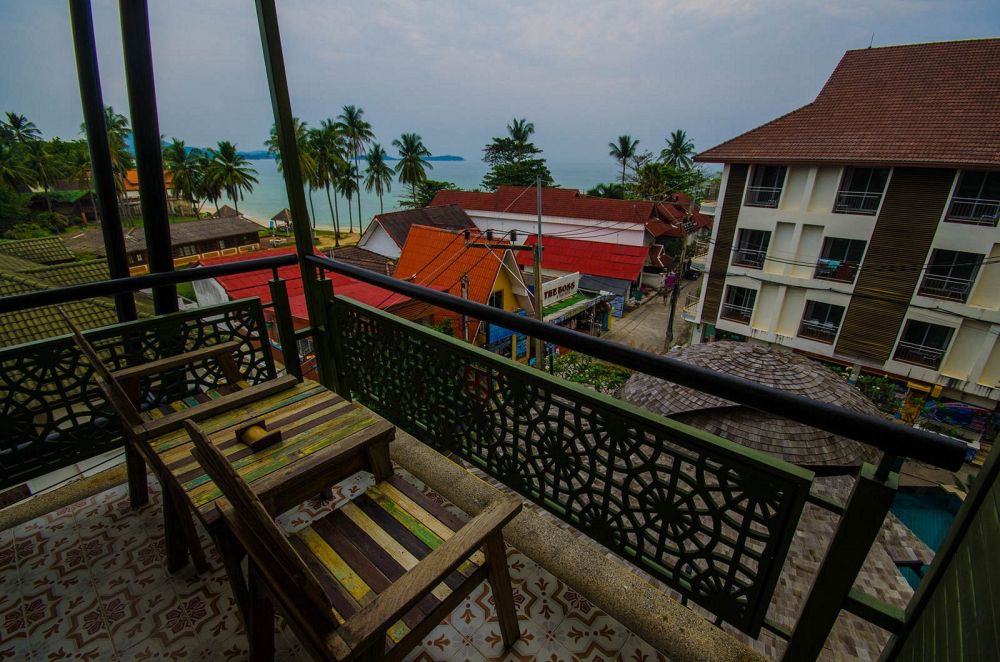 Deluxe/ Deluxe Ocean View, Bhundhari Chaweng Beach Resort 4*