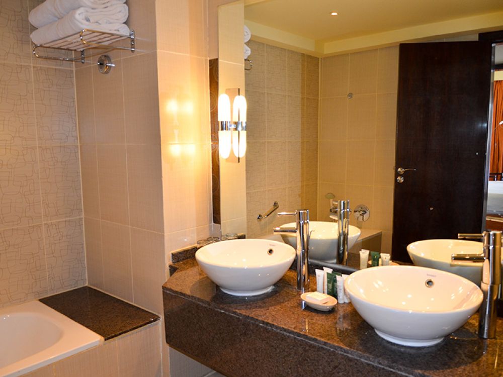 Diamond Pool View Suite, Doubletree By Hilton Sharks Bay (ex. Hilton Sharks Bay) 4*