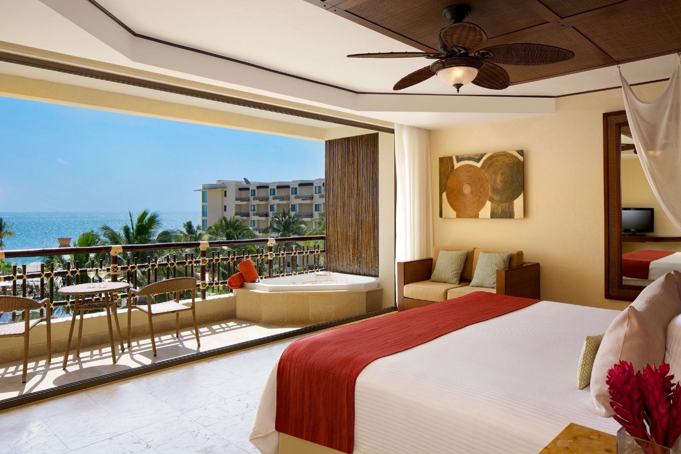 Preferred Club Ocean View & Pool Front, Dreams Riviera Cancun Resort & Spa 4*