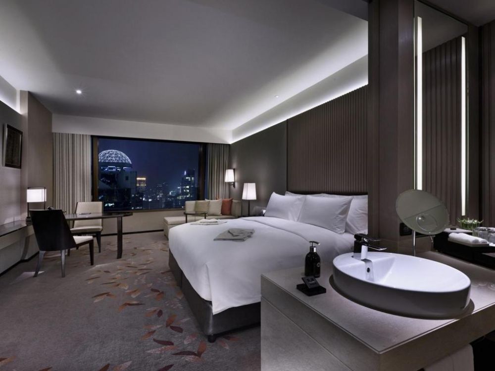 Deluxe, The Okura Prestige Bangkok 5*