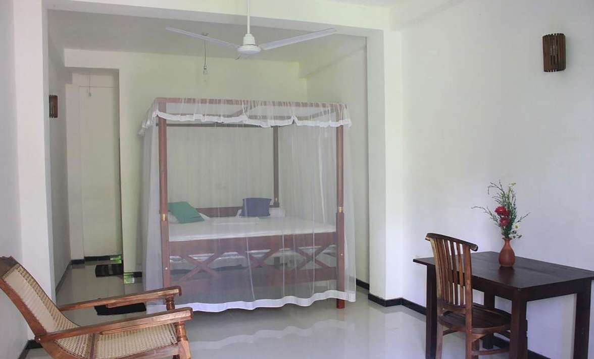 Standard A/C, Tropicana Guesthouse Unawatuna 2*