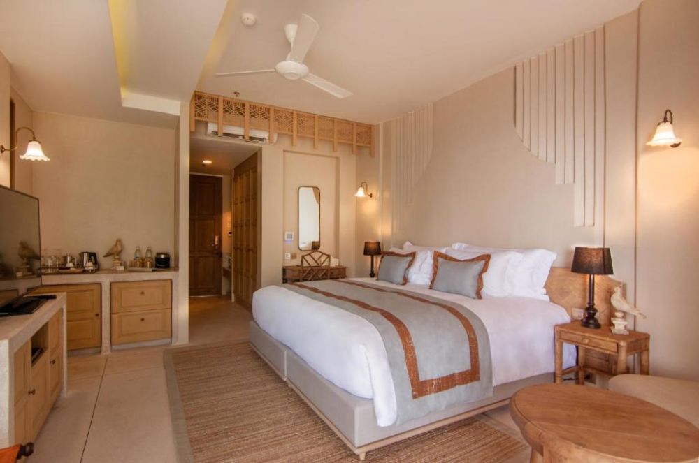 Seaside Junior Suite with jacuzzi, Devasom Khao Lak Beach Resort & Villas 5*