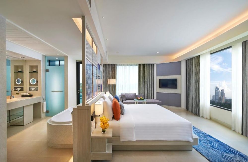 Grand Deluxe, Amari Pattaya 5*