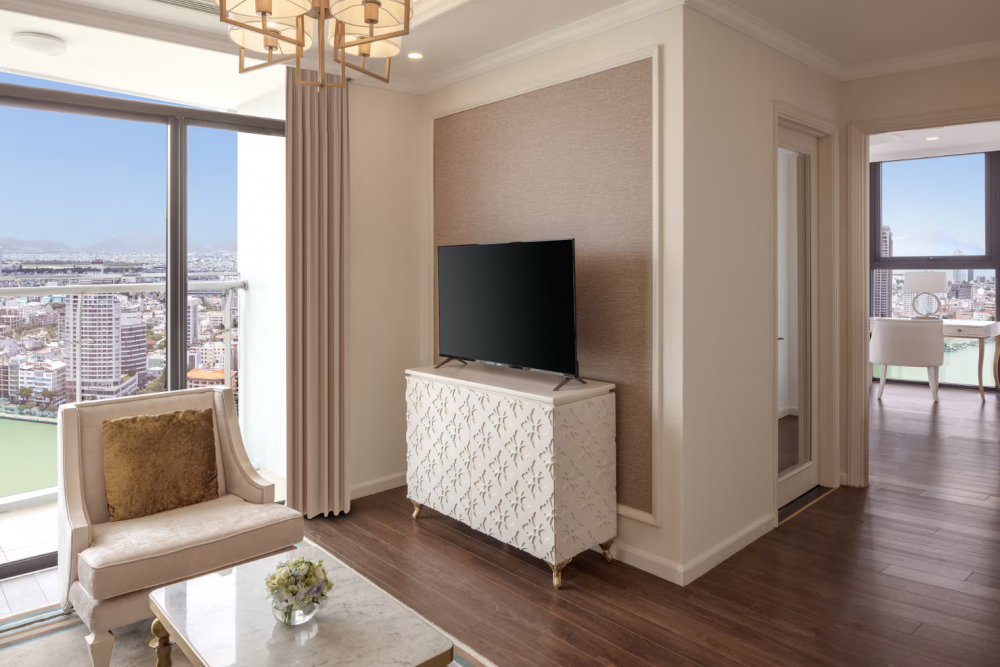 Suite Panoramic River View, Melia Vinpearl Danang Riverfront 5*