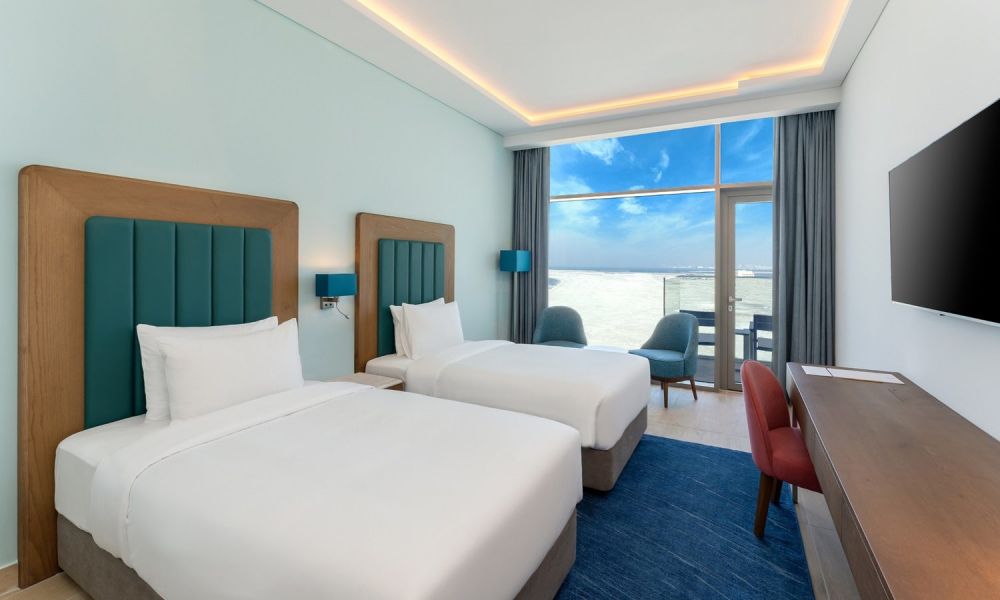 Deluxe Room Sea View/ City View, Park Regis by Prince Dubai Islands 4*