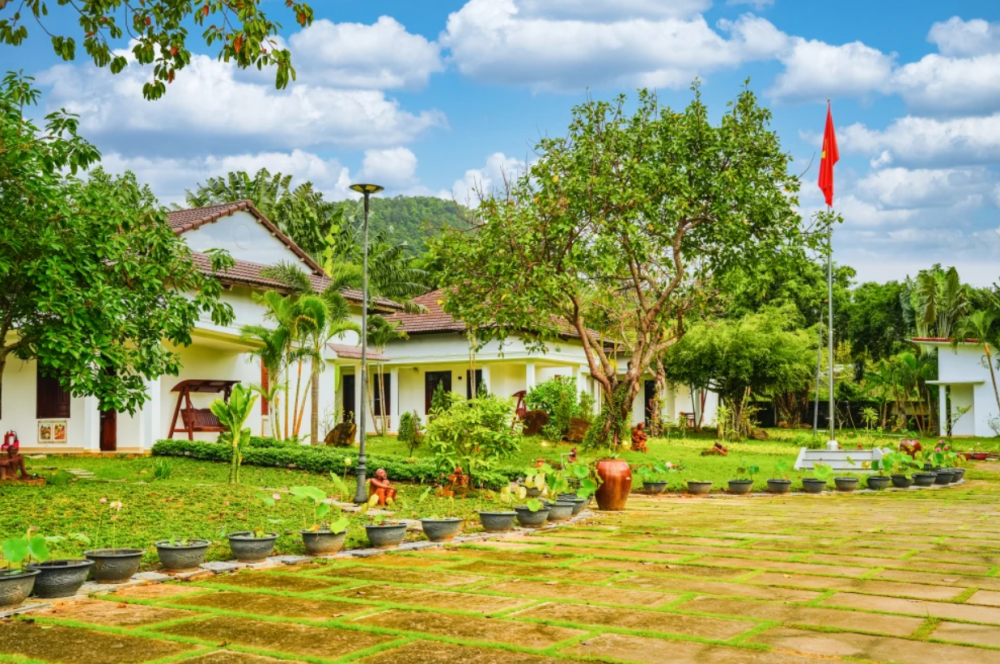 Lotus Island Bungalow, YNG Luxor Phu Quoc Resort 3*