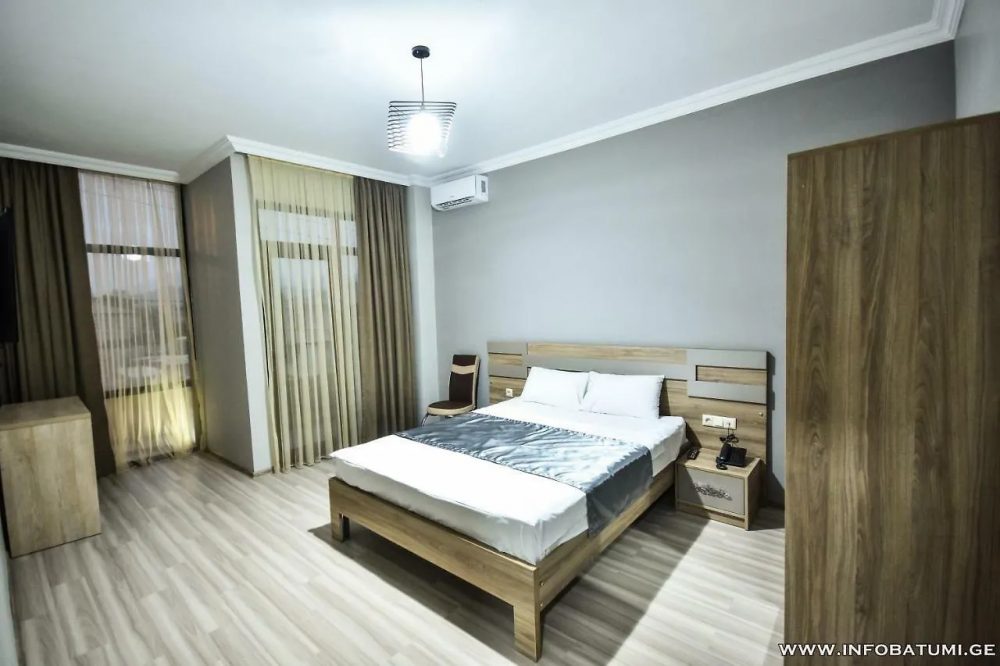 Standard Twin, Wave 3*