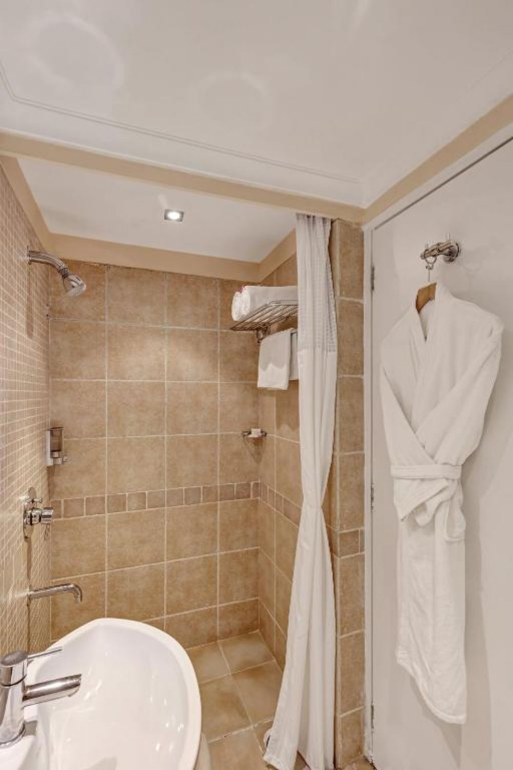 1 bedroom, Club Mahindra Emerald Palms Resort 4*