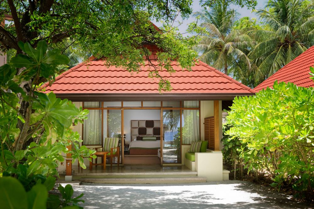 Beach Villa with Jacuzzi, Kurumba Maldives 5*