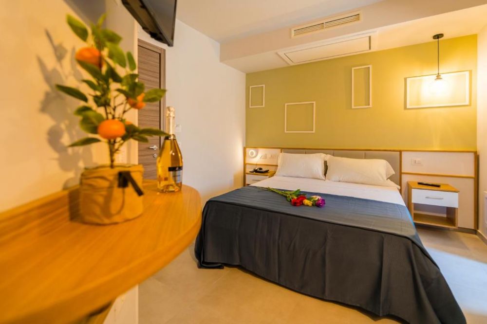 Standard, Eliseo Palace Tropea 4*